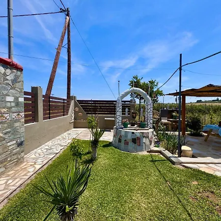 Holiday home Near The Sea Nea Moudania